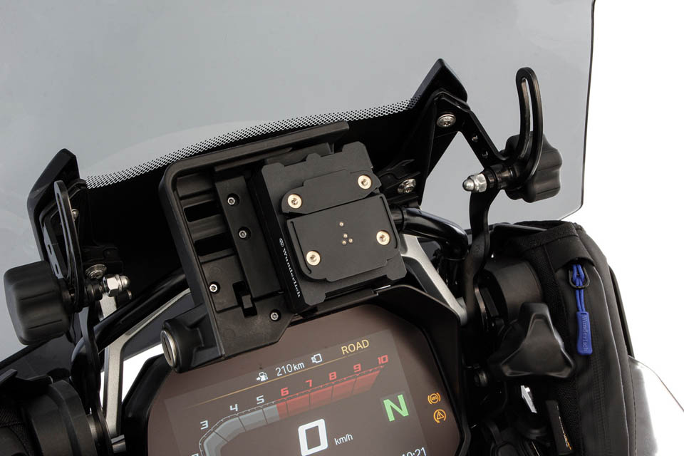 Wunderlich Navigation Adapter for Garmin and TomTom devices with BMW