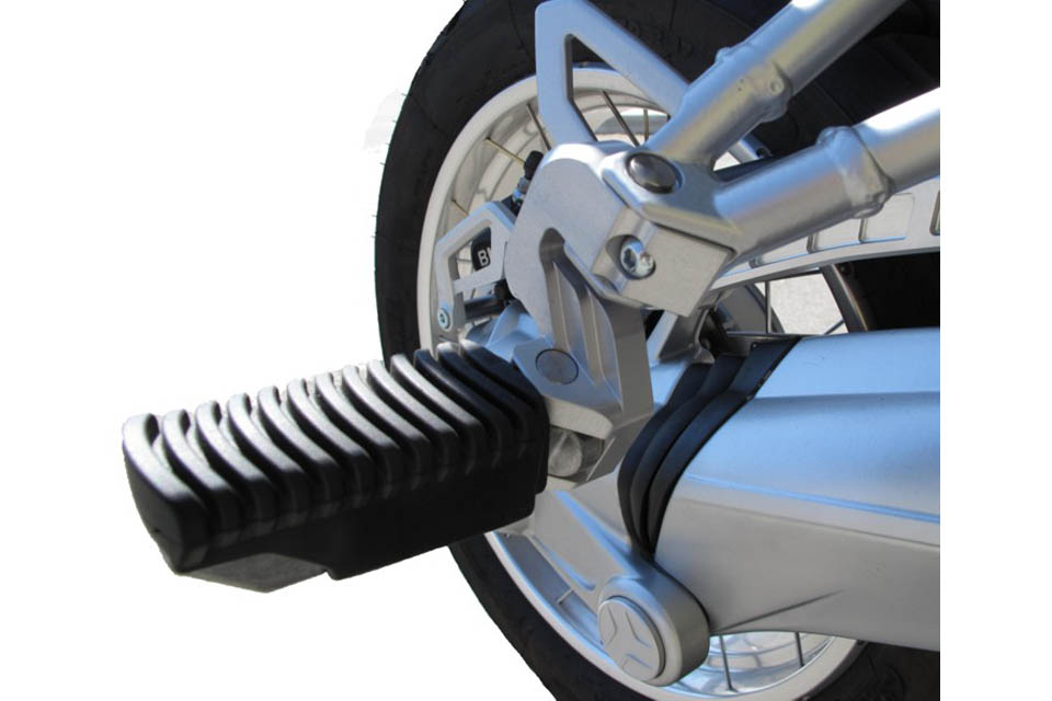 BMW R1200 GS Passenger Footpeg Lowering Kit